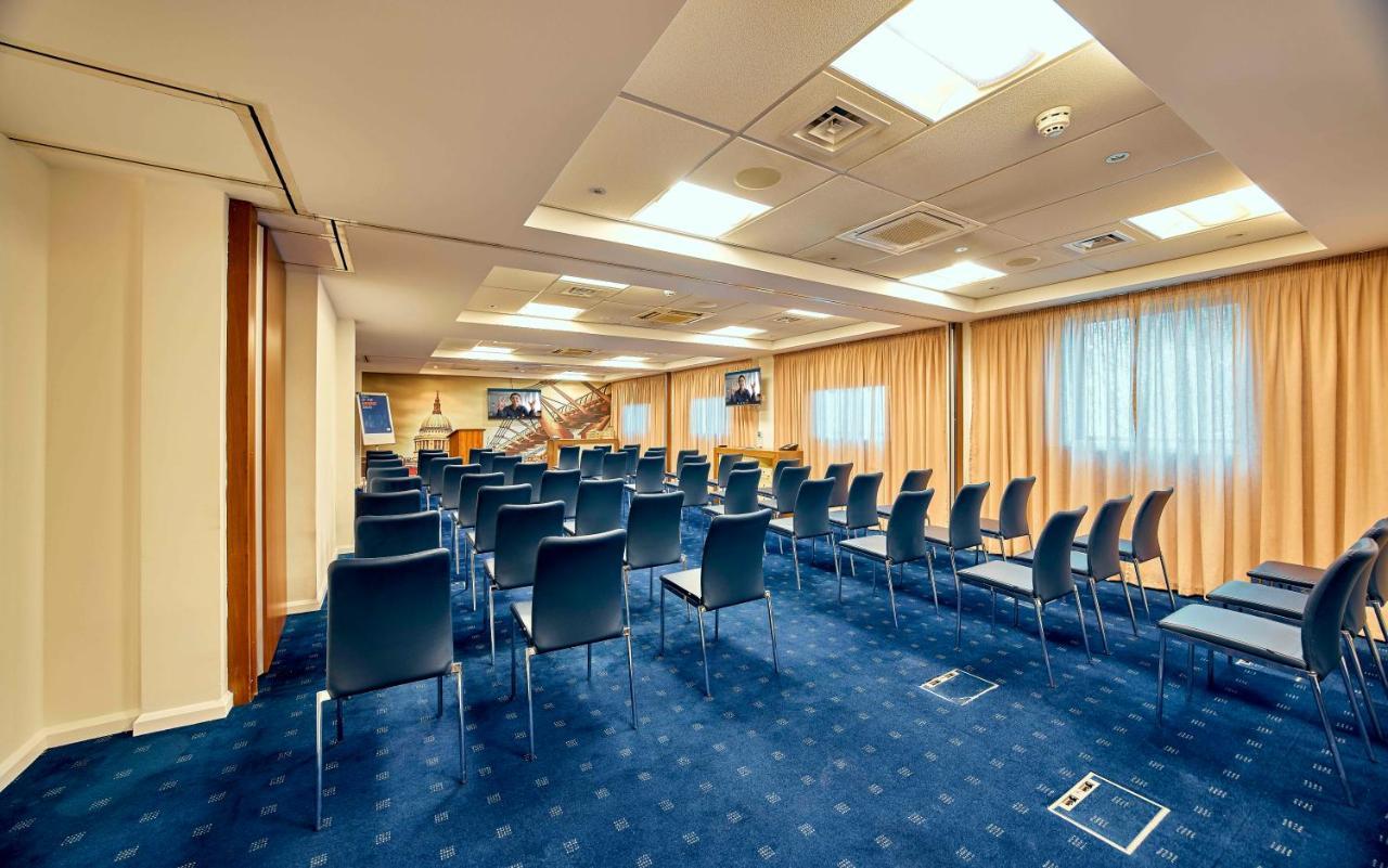 Holiday Inn Express London Stratford By Ihg Ngoại thất bức ảnh
