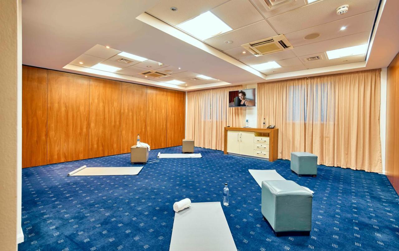 Holiday Inn Express London Stratford By Ihg Ngoại thất bức ảnh