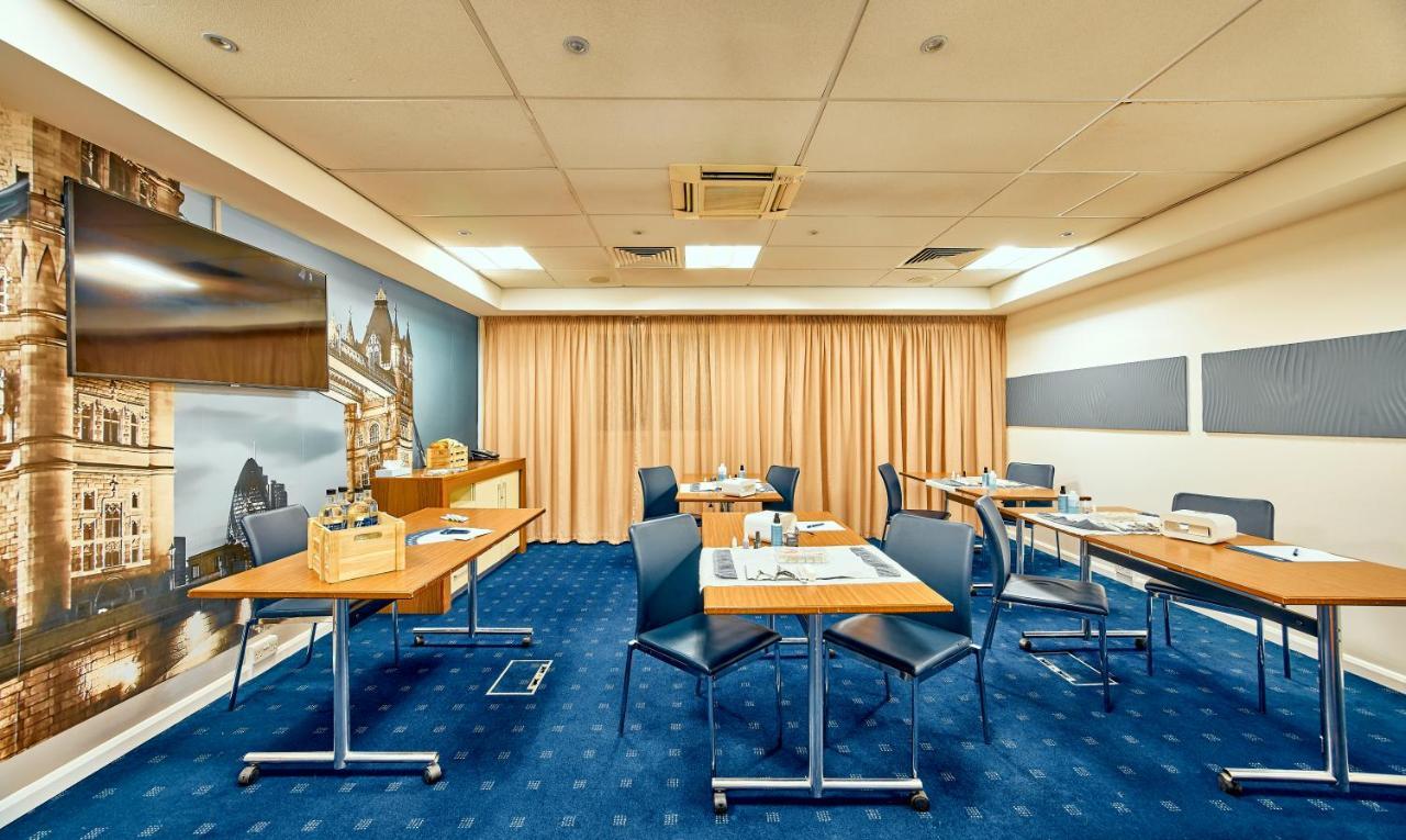 Holiday Inn Express London Stratford By Ihg Ngoại thất bức ảnh