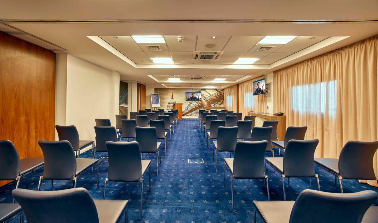 Holiday Inn Express London Stratford By Ihg Ngoại thất bức ảnh