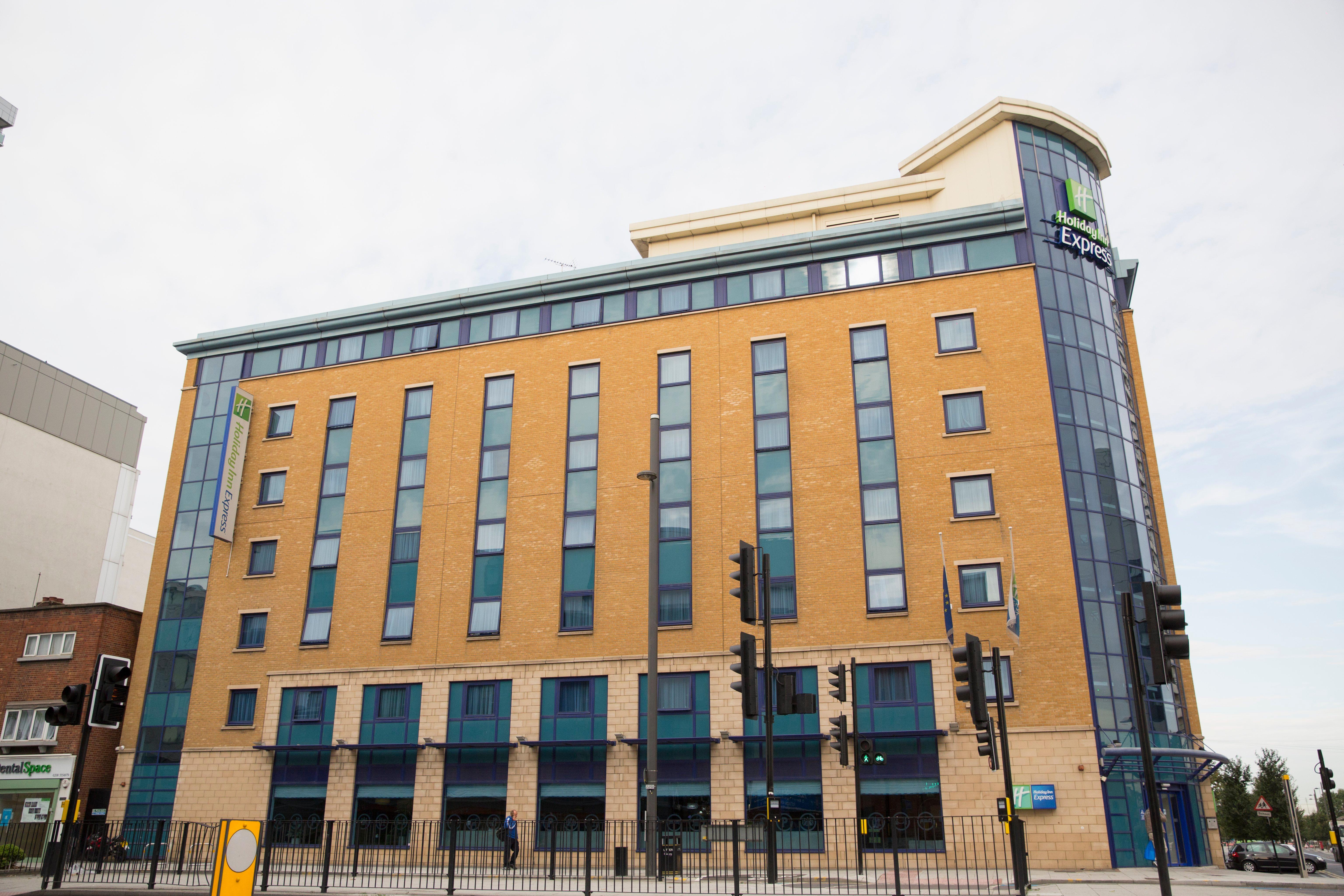 Holiday Inn Express London Stratford By Ihg Ngoại thất bức ảnh
