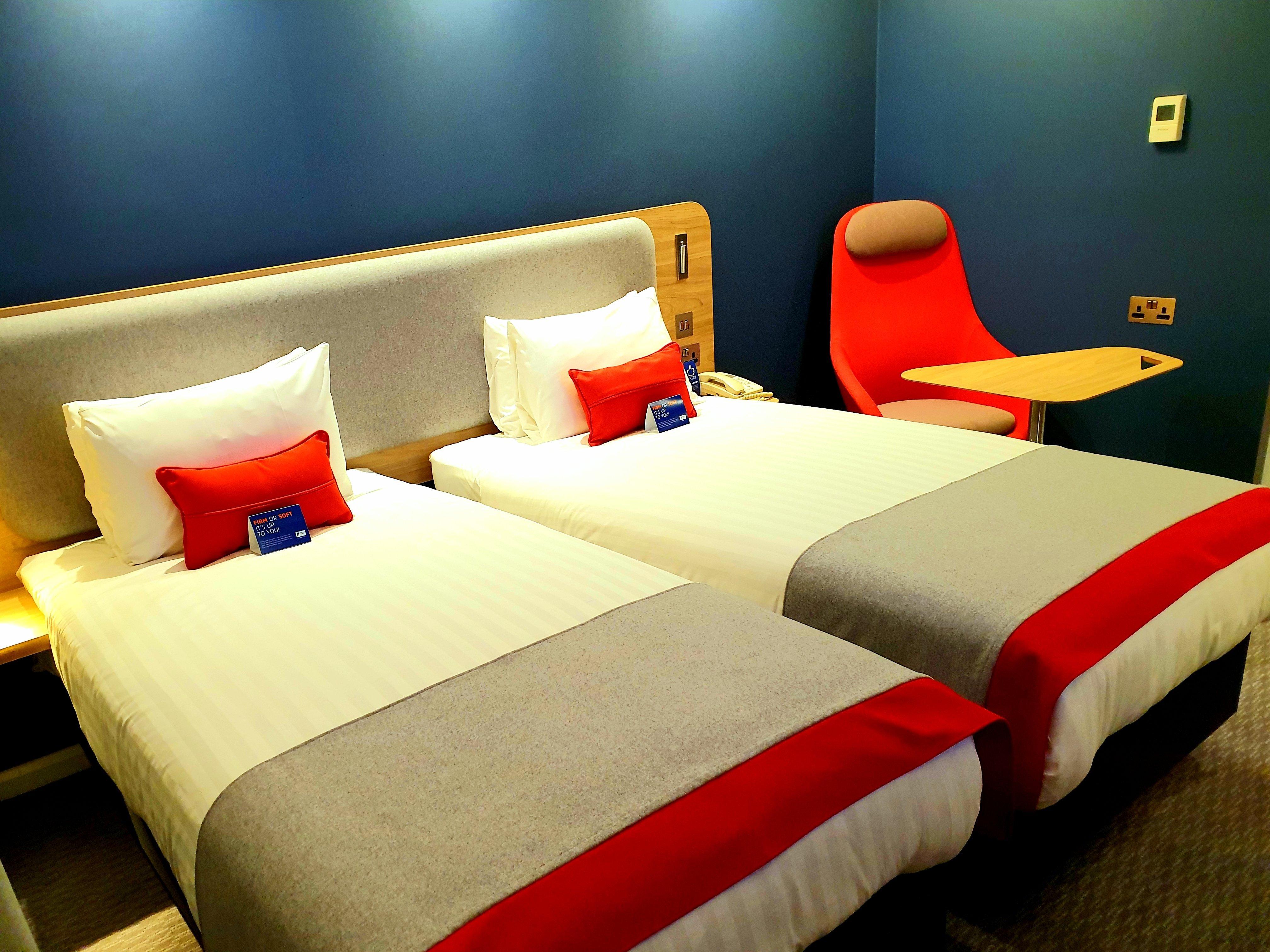 Holiday Inn Express London Stratford By Ihg Ngoại thất bức ảnh