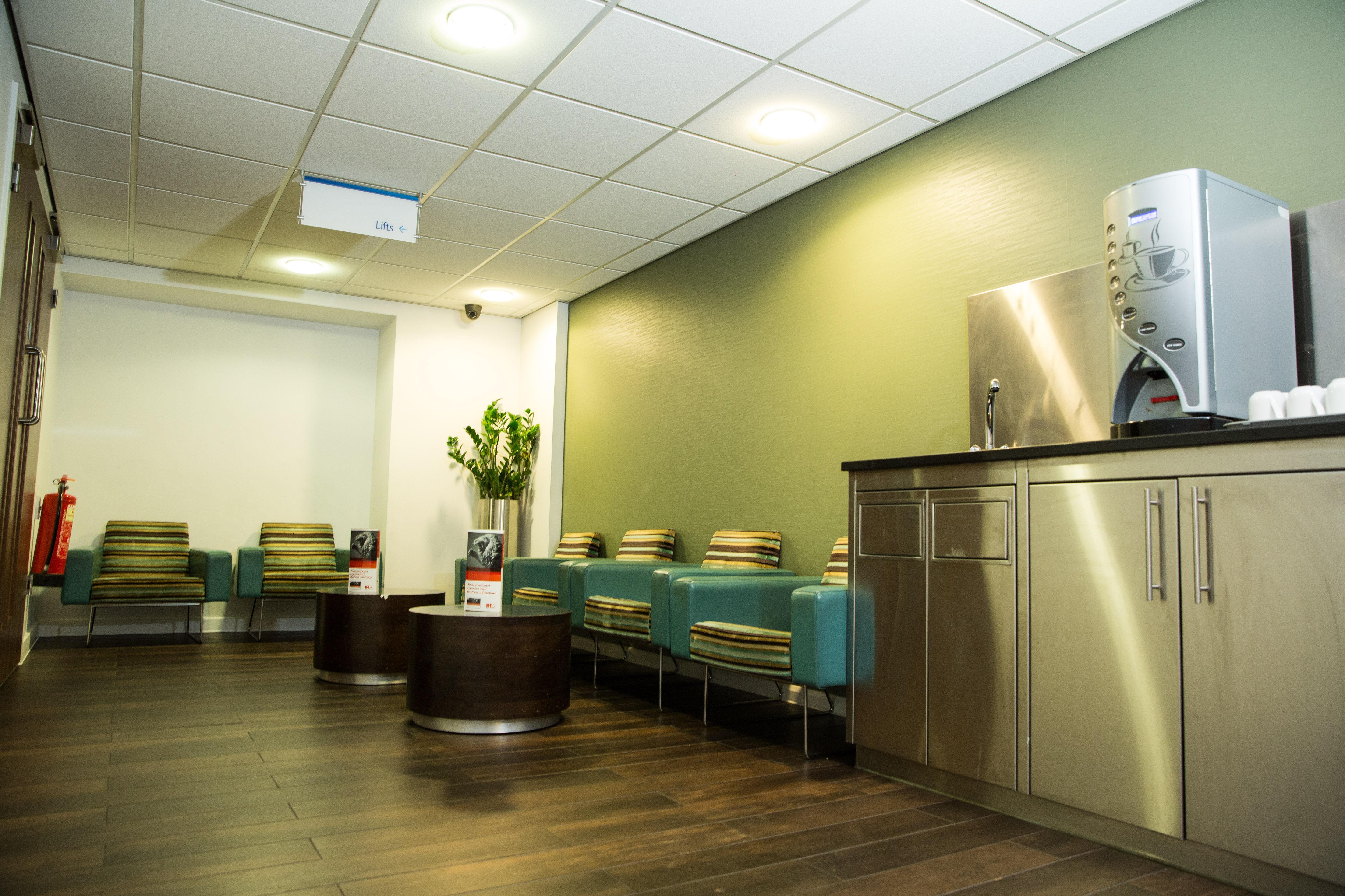 Holiday Inn Express London Stratford By Ihg Ngoại thất bức ảnh
